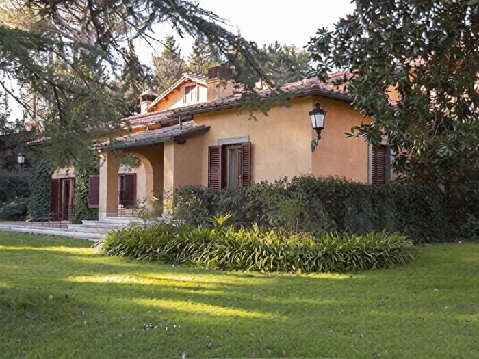 Casa con 6 locali in vendita in Via Monte del Casale, Sacrofano