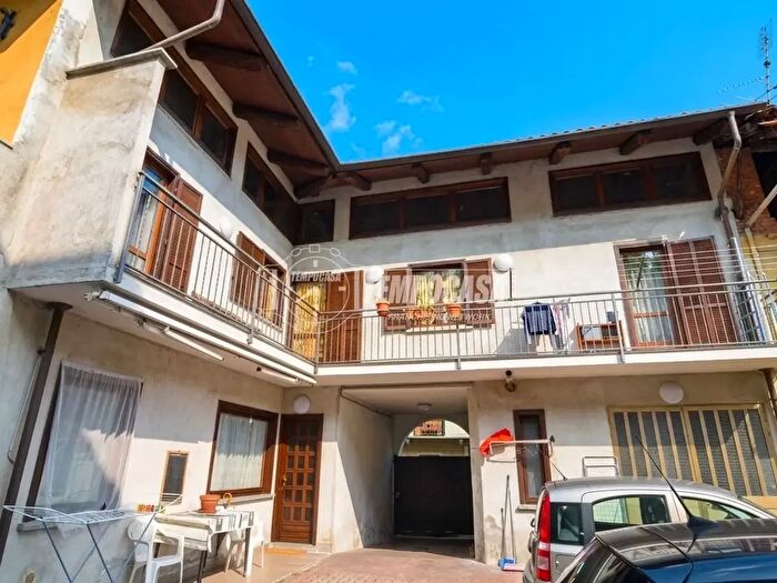 Casa con 5 locali in vendita in Via Frescot, Rivarossa