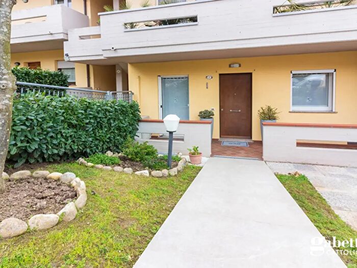 Appartamento trilocale in vendita in Gradara