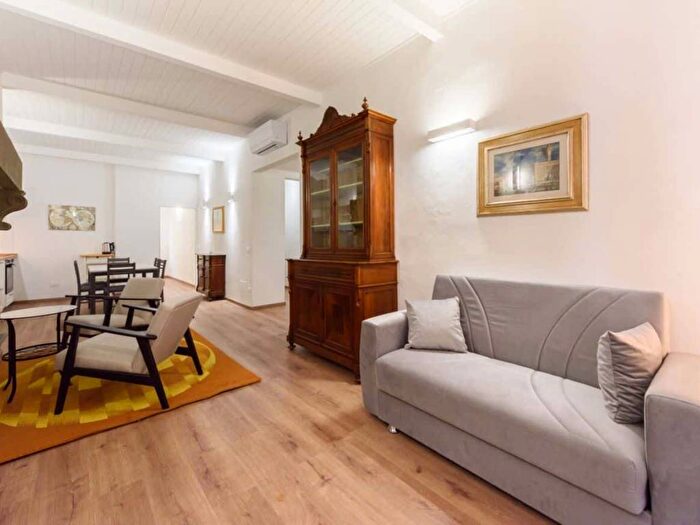 Appartamento quadrilocale in affitto in Via Osteria del Guanto, Signoria Uffizi, Firenze