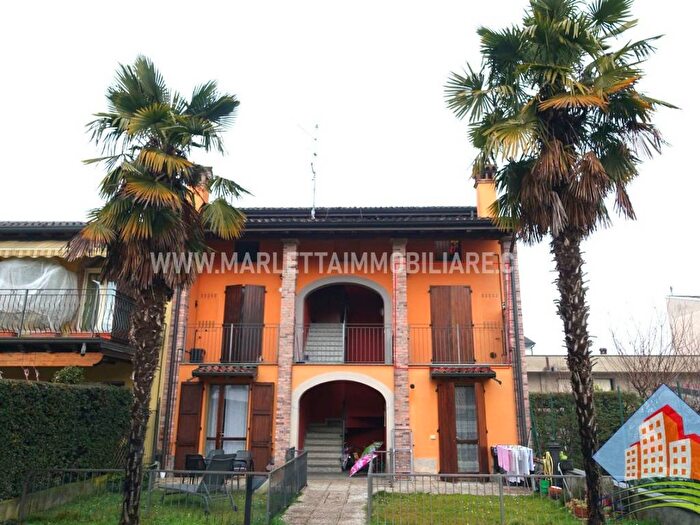 Appartamento bilocale in affitto in Via Aprile, Centro, Mozzanica