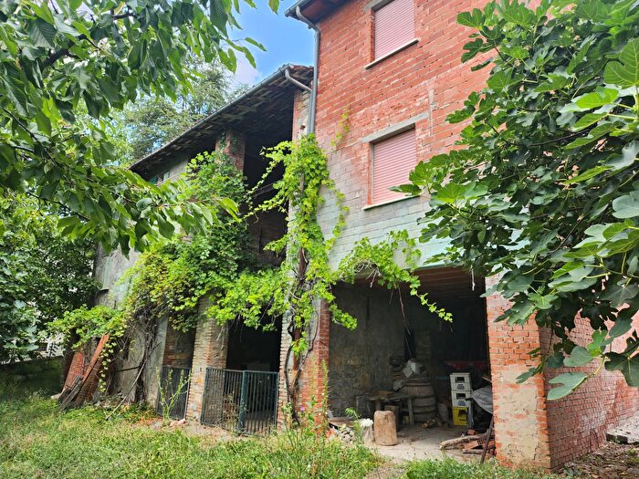 Casa quadrilocale in vendita in Prignano Sulla Secchia