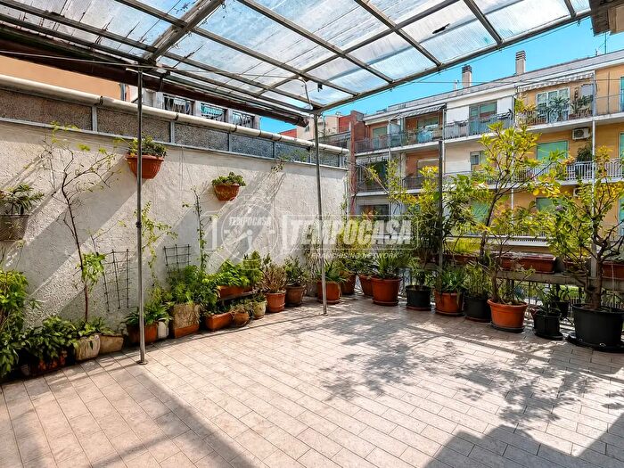 Appartamento quadrilocale in vendita in Via Boston, Torino