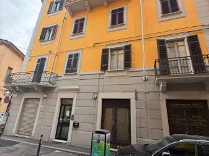 Appartamento trilocale in vendita in Via Pontida, Alessandria