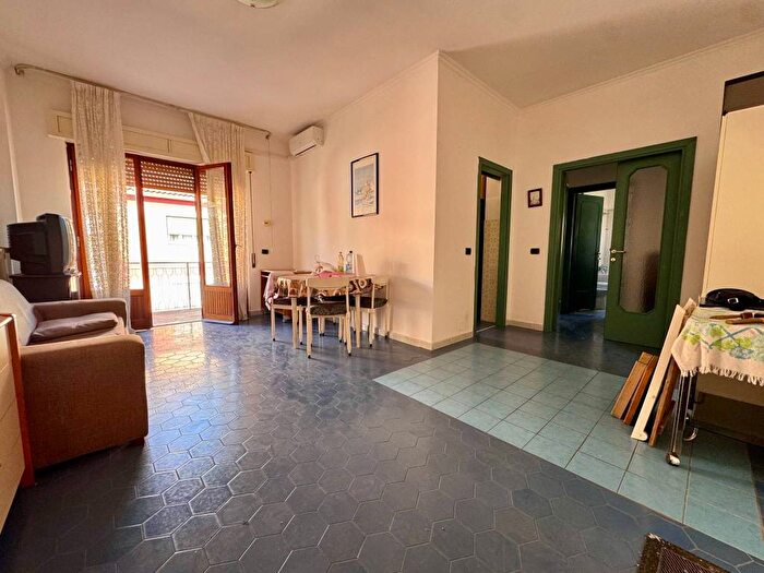 Appartamento bilocale in affitto in Via Alessandro Volta, Centro, Santa Marinella