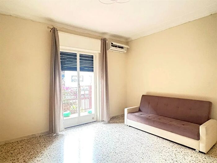 Appartamento trilocale in affitto in Catania