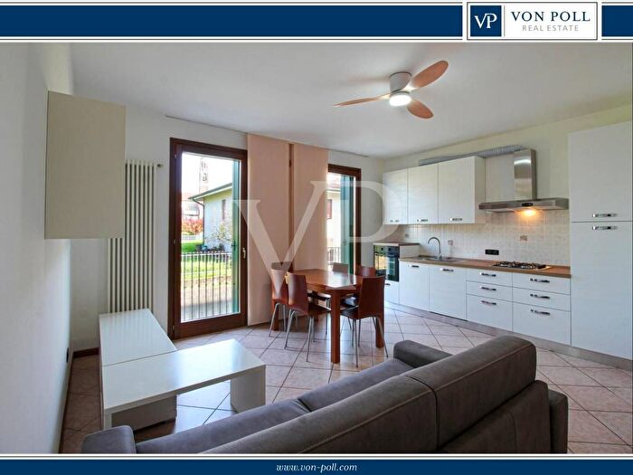 Appartamento trilocale in affitto in Via Antonio Fogazzaro, Grumolo delle Abbadesse