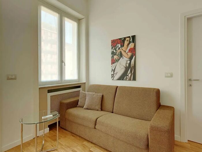 Appartamento monolocale in affitto in Via Giovanni Battista Pergolesi, Milano