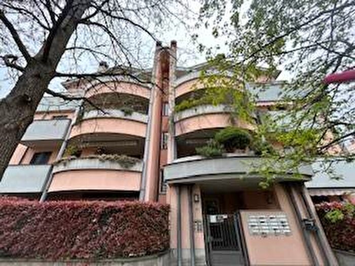 Appartamento trilocale in affitto in Via Alessandro Manzoni, Centro, Parabiago