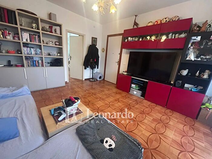 Appartamento con 5 locali in vendita in Via Filzi, Viareggio