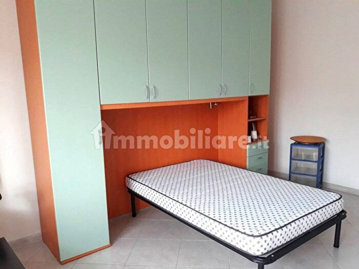 Appartamento con 6 locali in affitto in Via Valdinievole, Novoli, Firenze