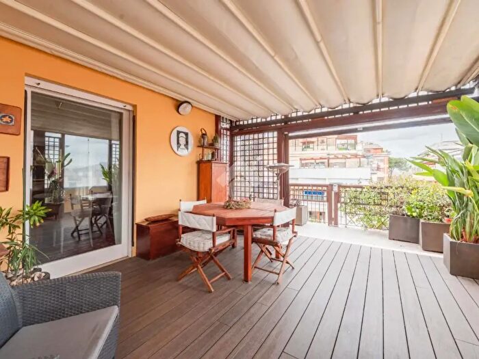 Appartamento quadrilocale in vendita in Viale Somalia, Roma