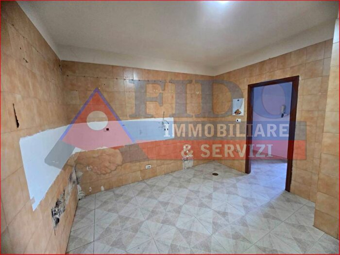 Appartamento trilocale in affitto in Via Circumvallazione, Somma Vesuviana