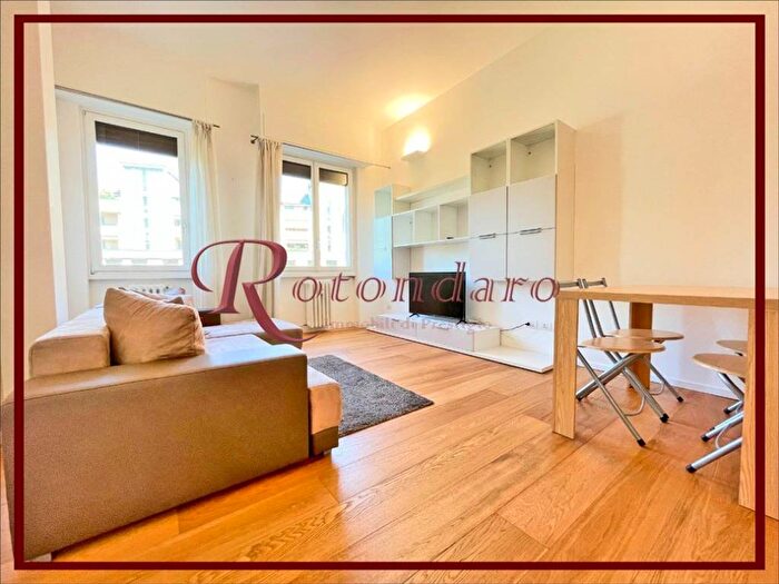 Appartamento bilocale in affitto in Via Pietro Panzeri, Ticinese, Milano