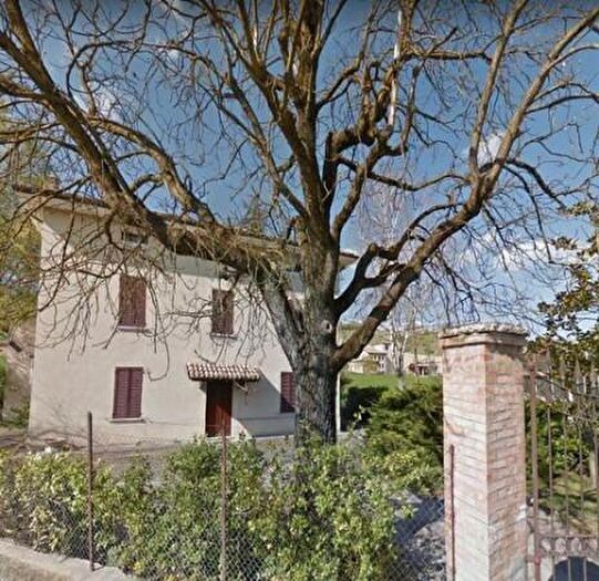 Casa con 6 locali in vendita in Via Coduro, Fidenza