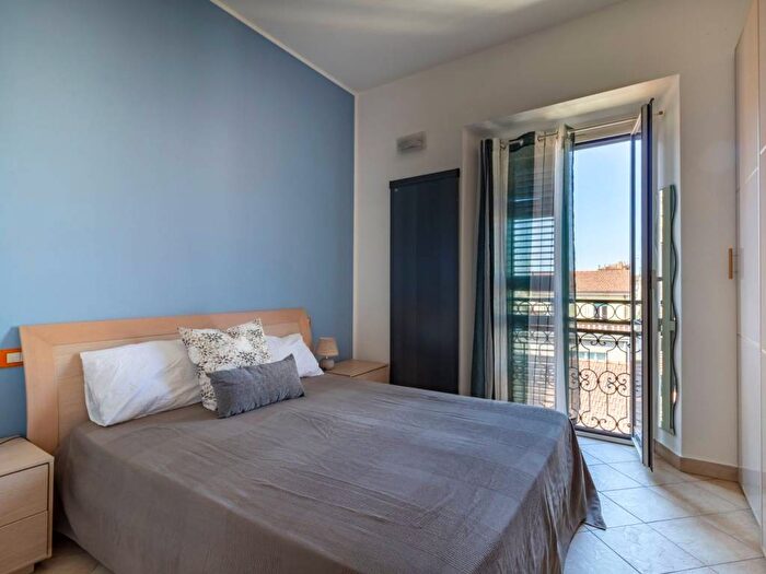 Appartamento bilocale in affitto in Via Corsico, Navigli Darsena, Milano