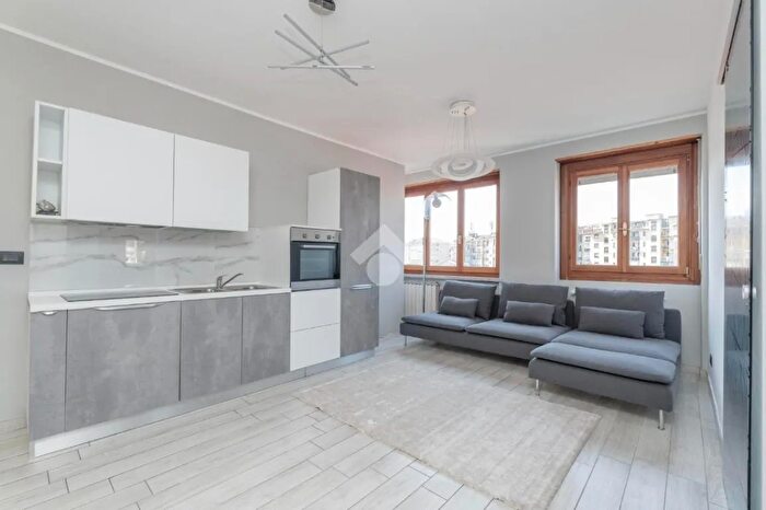 Appartamento quadrilocale in vendita in Via Mattie, Torino