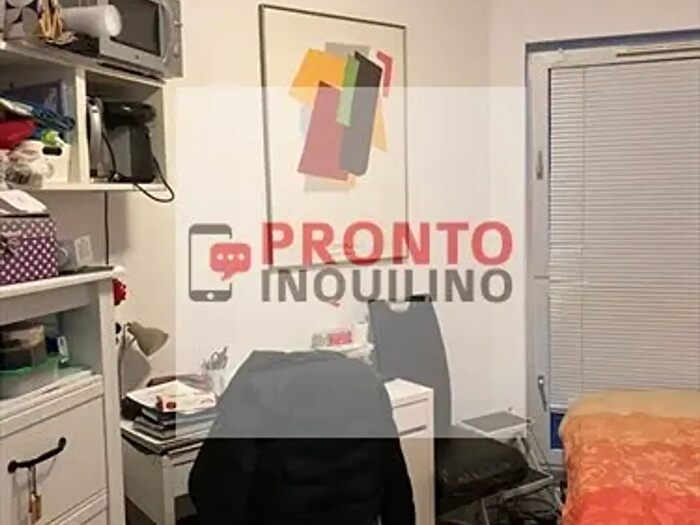 Appartamento trilocale in affitto in Via Feltre, Milano