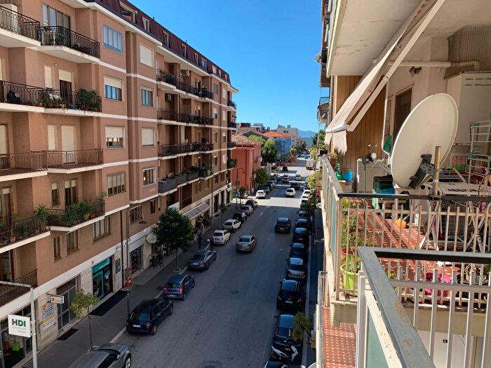 Appartamento con 7 locali in vendita in Via Maggio Isernia Isernia, Isernia