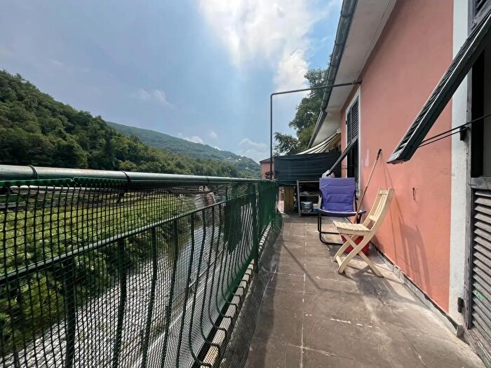 Casa con 7 locali in vendita in Via Giuseppe Garibaldi, Ne