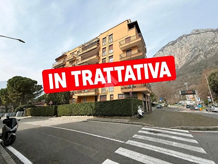 Appartamento bilocale in vendita in Via Ca' Rossa, Lecco