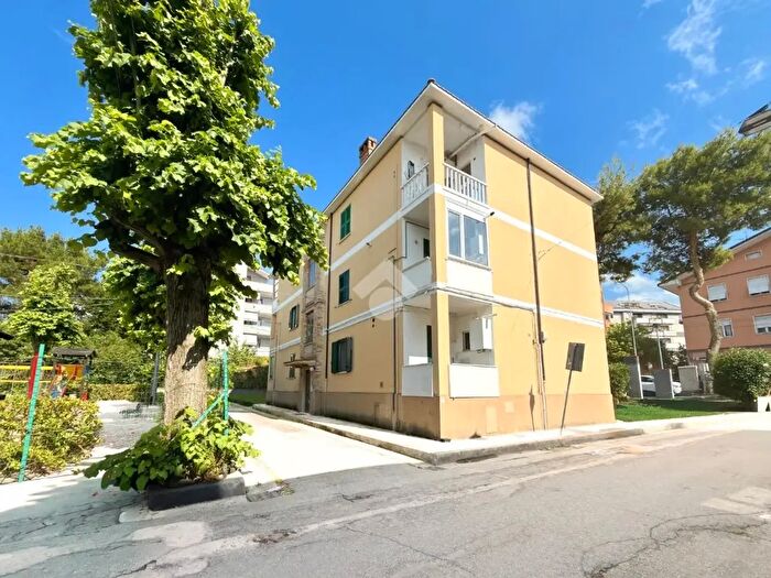 Appartamento quadrilocale in vendita in Via Colonetta, Chieti