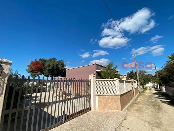 Casa quadrilocale in vendita in Via Isole Egadi Snc, Manduria