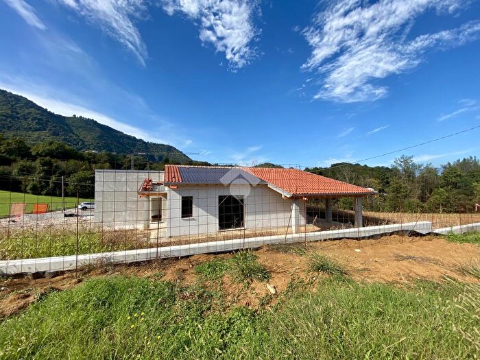 Casa quadrilocale in vendita in Via Guzan, Monte Di Malo