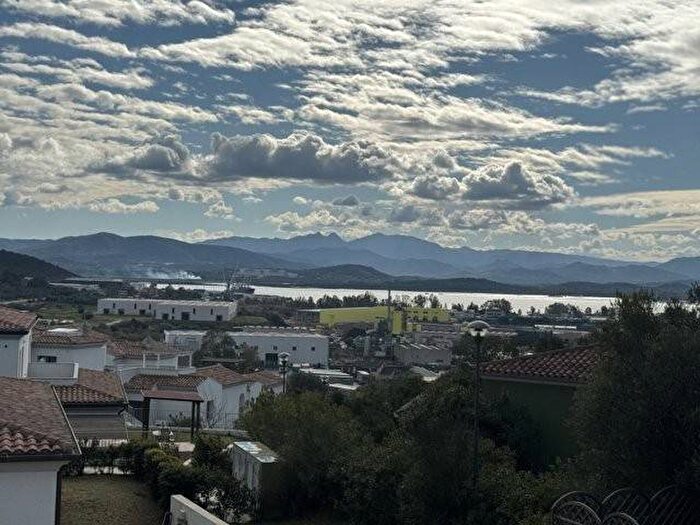 Appartamento quadrilocale in affitto in Via Stazzu Canu, Osseddu, Olbia