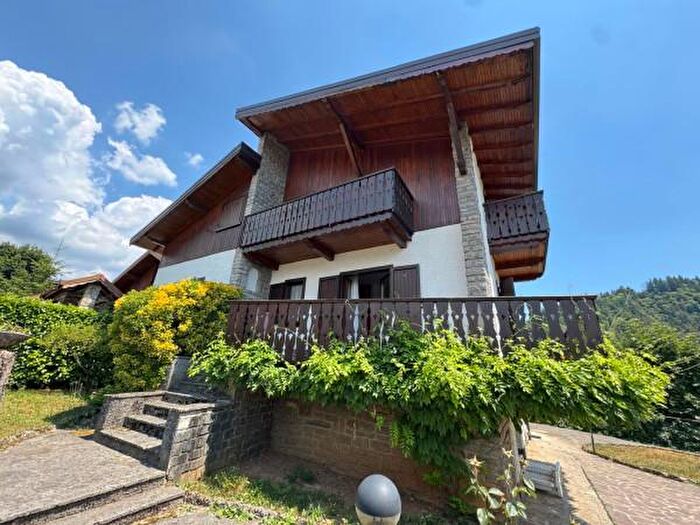 Casa con 6 locali in vendita in Via Guglielmo Marconi, Fino Del Monte