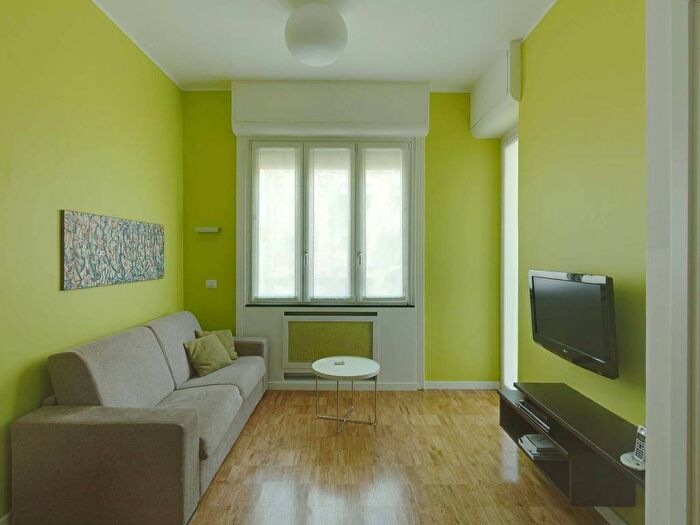 Appartamento in affitto in Via Giovanni Battista Pergolesi, Centrale, Milano