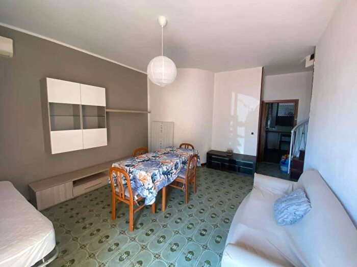 Appartamento trilocale in affitto in Via Nazario Sauro, Gaeta