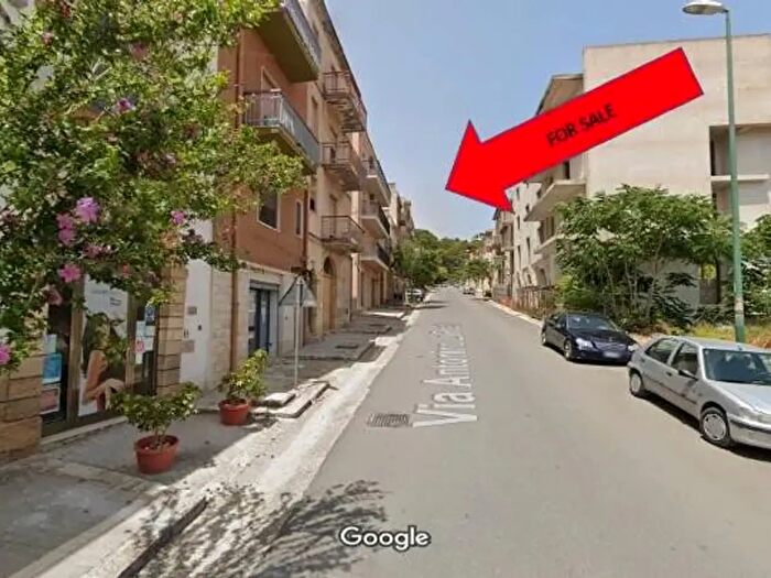Appartamento con 6 locali in vendita in Salemi