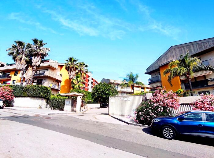 Appartamento quadrilocale in vendita in Viale della Costituzione Catania, Catania