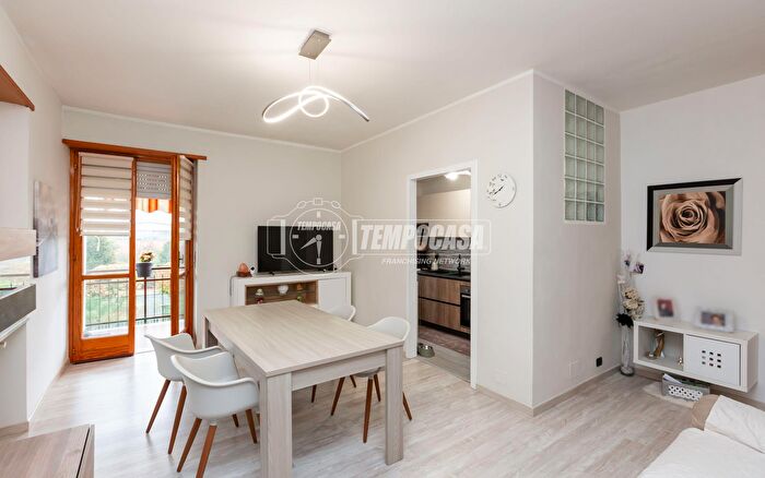 Appartamento trilocale in vendita in Via del Lobetto Marocchi, Poirino