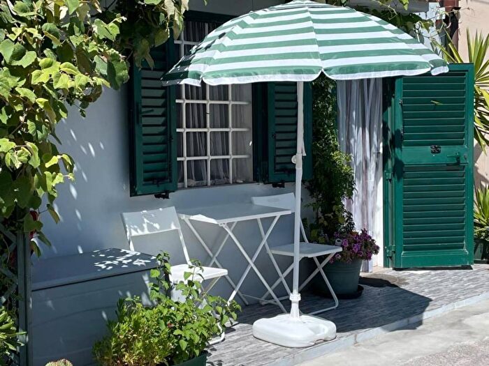 Appartamento bilocale in affitto in Piazza Giampaolo Bartolommei, Antignano Banditella, Livorno