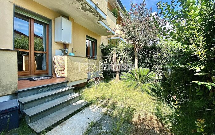 Appartamento quadrilocale in vendita in Via San Giuseppe Vecchio, Massa