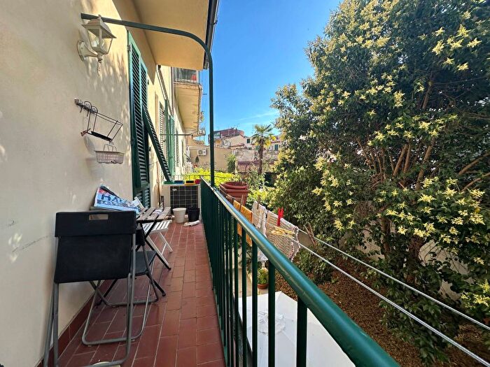 Appartamento quadrilocale in affitto in Via di San Iacopino, Porta al Prato San Jacopino, Firenze