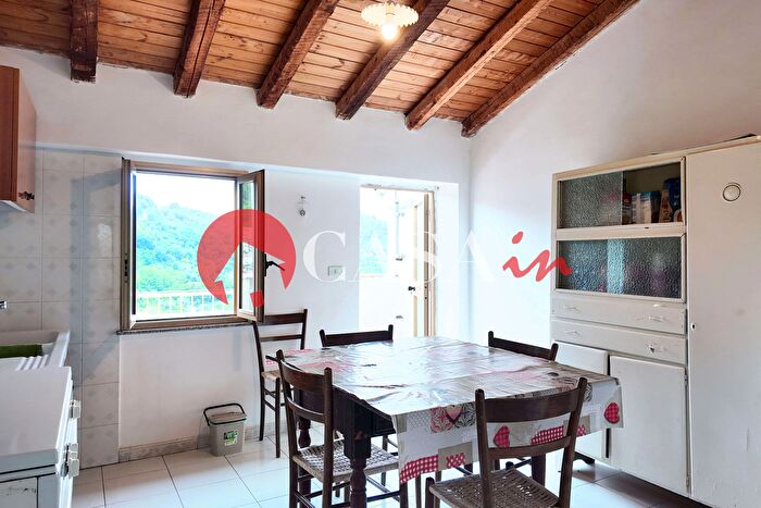 Appartamento quadrilocale in vendita in Via Chiasso, Militello Rosmarino