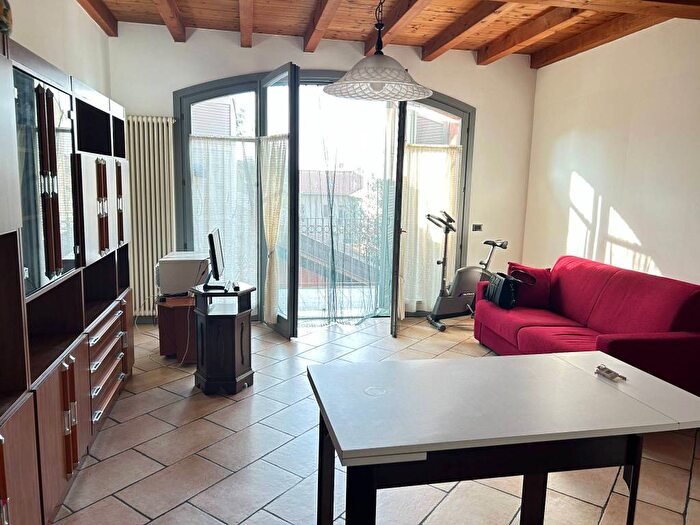 Appartamento bilocale in affitto in Via Palestro, Stazione, Seregno