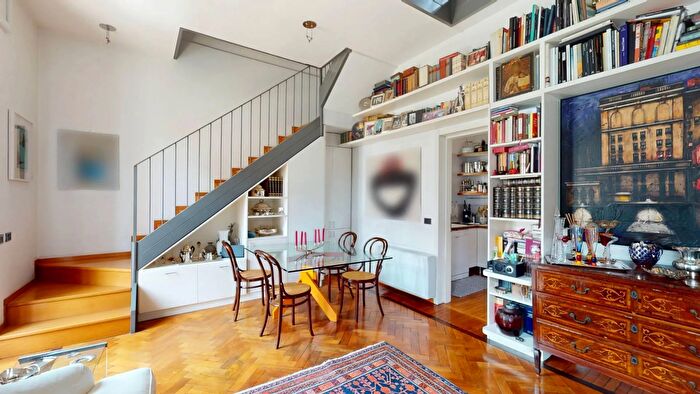 Casa con 8 locali in vendita in Via Giovanni Cena, Milano