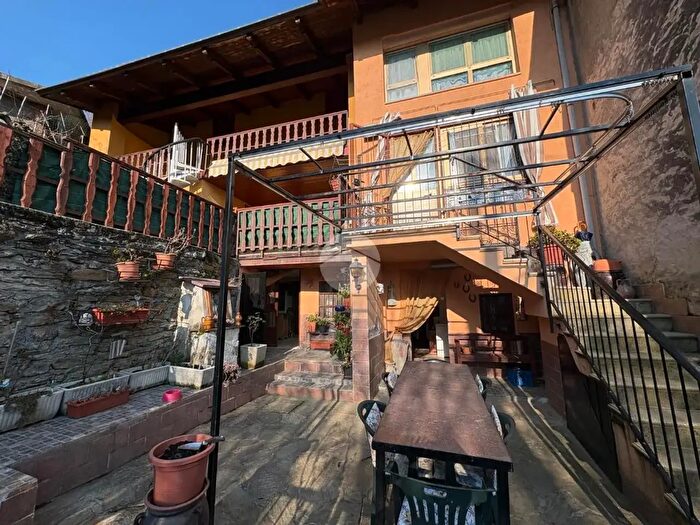 Casa trilocale in vendita in Località Camerlo, Cuorgne