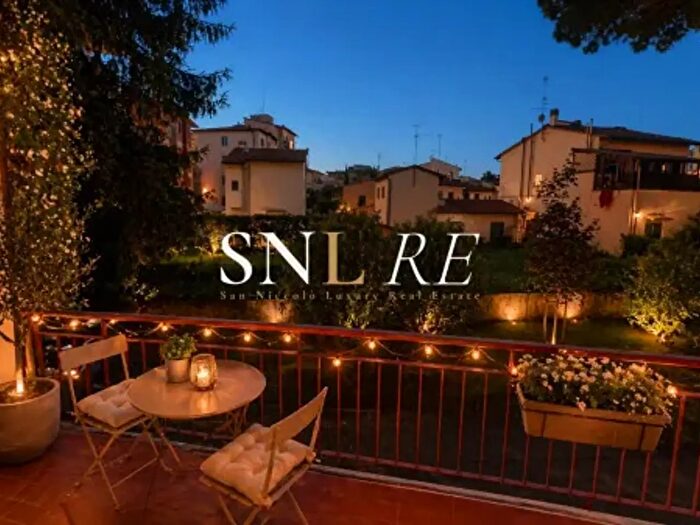 Appartamento con 5 locali in vendita in Via Adriano Cecioni, Firenze