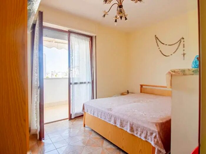 Appartamento trilocale in vendita in Viale Pietra Maura, Lesina