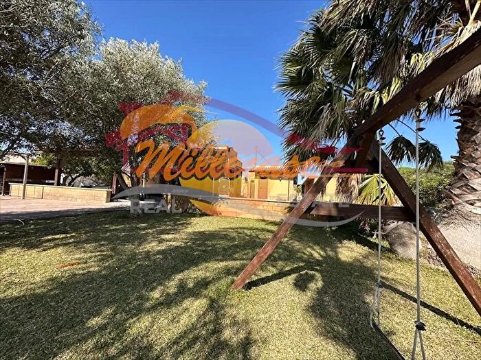 Casa quadrilocale in vendita in Via Isole della Sonda, Siracusa