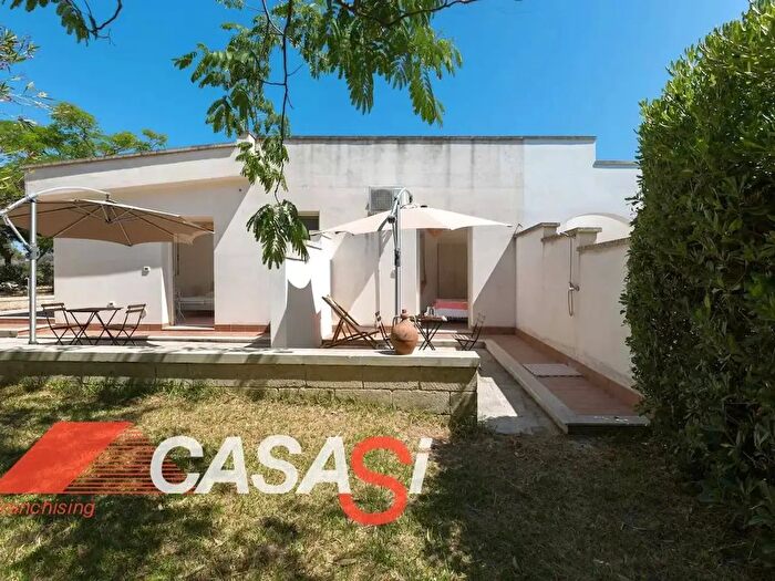 Casa con 8 locali in vendita in Litoranea Otranto San Cataldo, Otranto