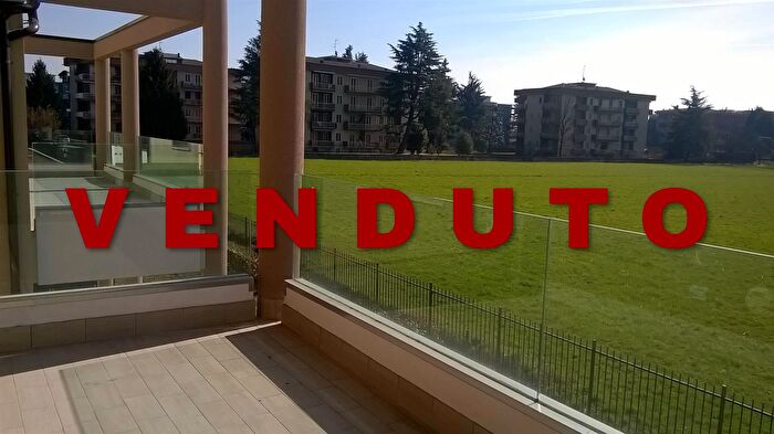 Appartamento trilocale in vendita in Via Mincio, Cernusco Sul Naviglio