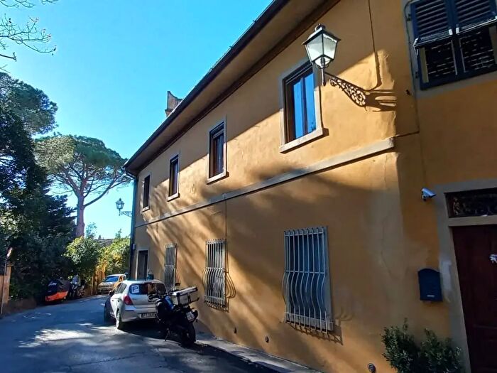 Appartamento trilocale in affitto in Via di Canonica, Sesto Fiorentino