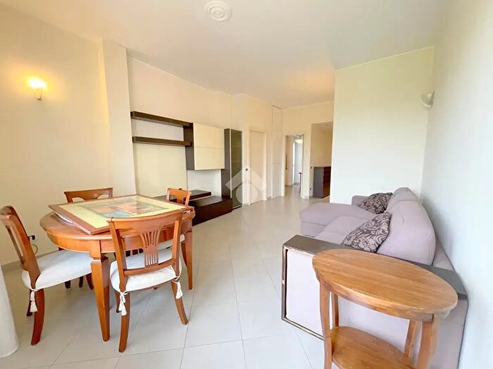 Appartamento trilocale in vendita in Via Milano, Cornaredo