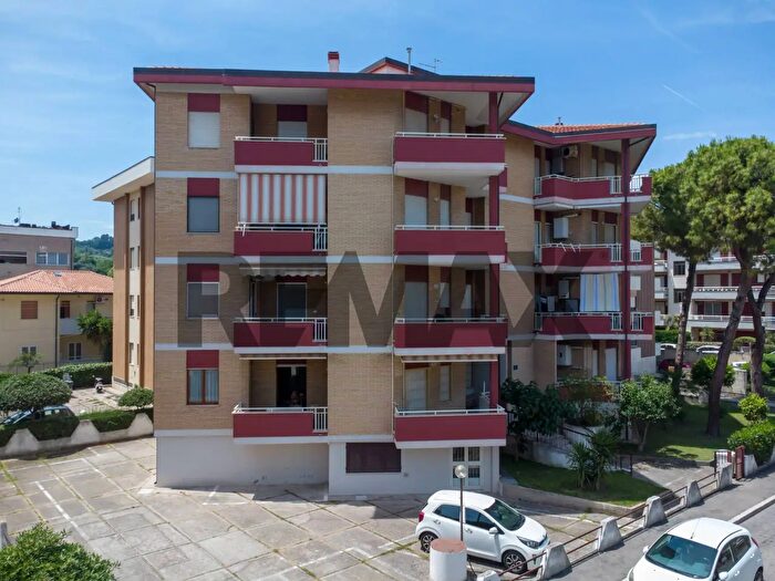 Appartamento quadrilocale in vendita in Via delle Naiadi, Francavilla Al Mare